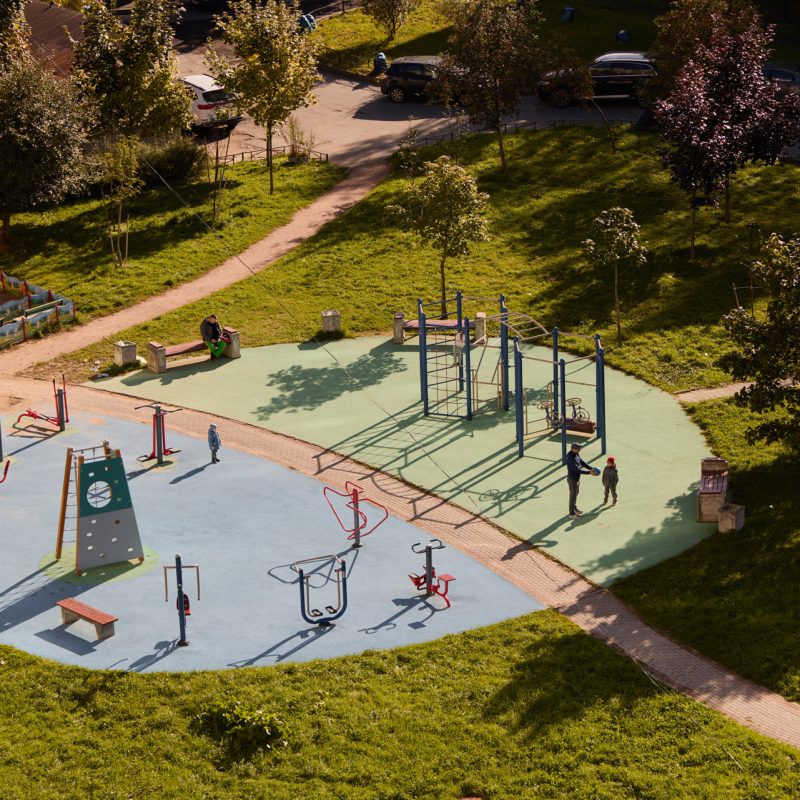 Réglementation spécifique aux installations aires de jeux, maintenance et entretiens